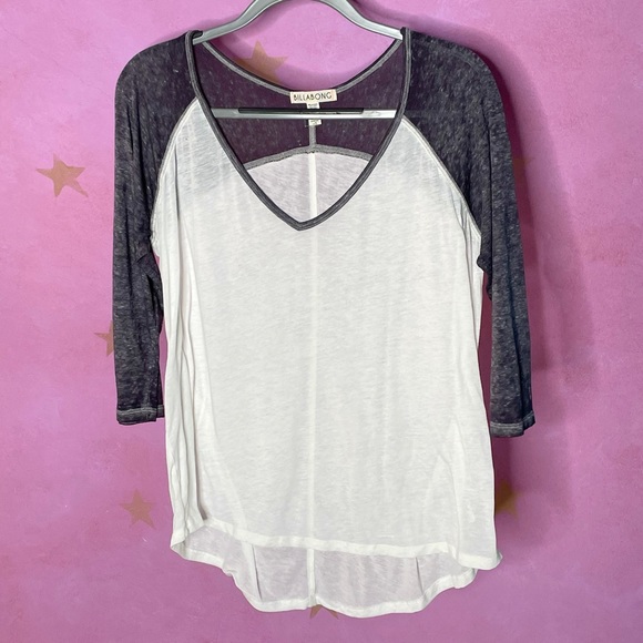 Billabong Tops - Billabong Raglan Baseball Tee Women’s Size Large Gray White